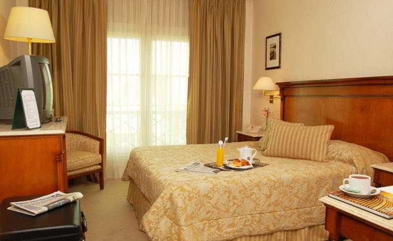 Howard Johnson Hotel 9 De Julio Avenue Buenos Aires Room photo